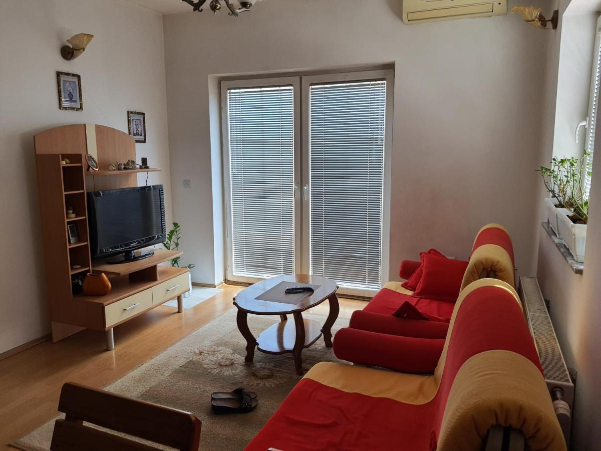 Zogu Apartments - City View Pristina Kültér fotó